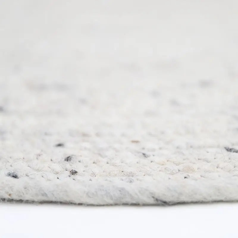 Tapis rond laine feutrée NEETHU NATUREL L - Sueños de Cigueña