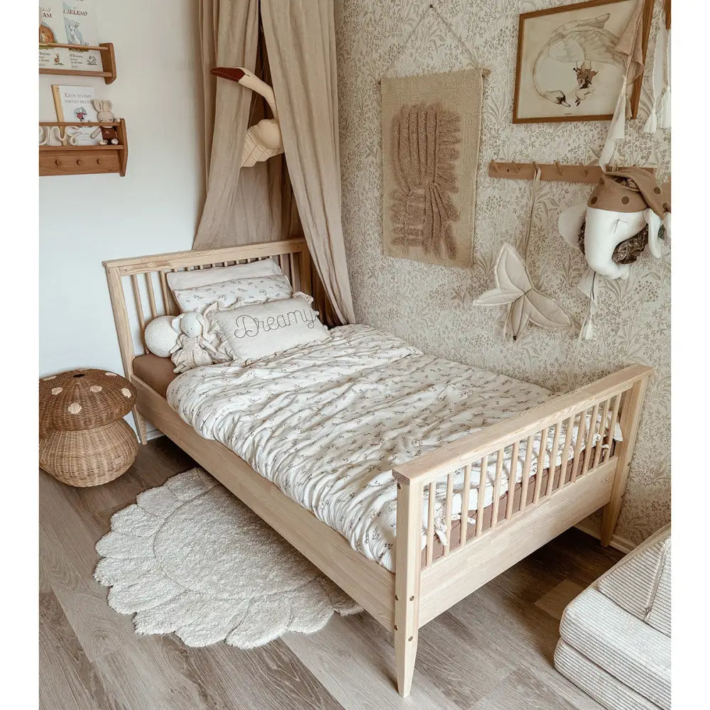 Alfombra de habitación infantil redonda algodon lavable "petalos" GABRIELLE 110cm - Sueños de Cigueña