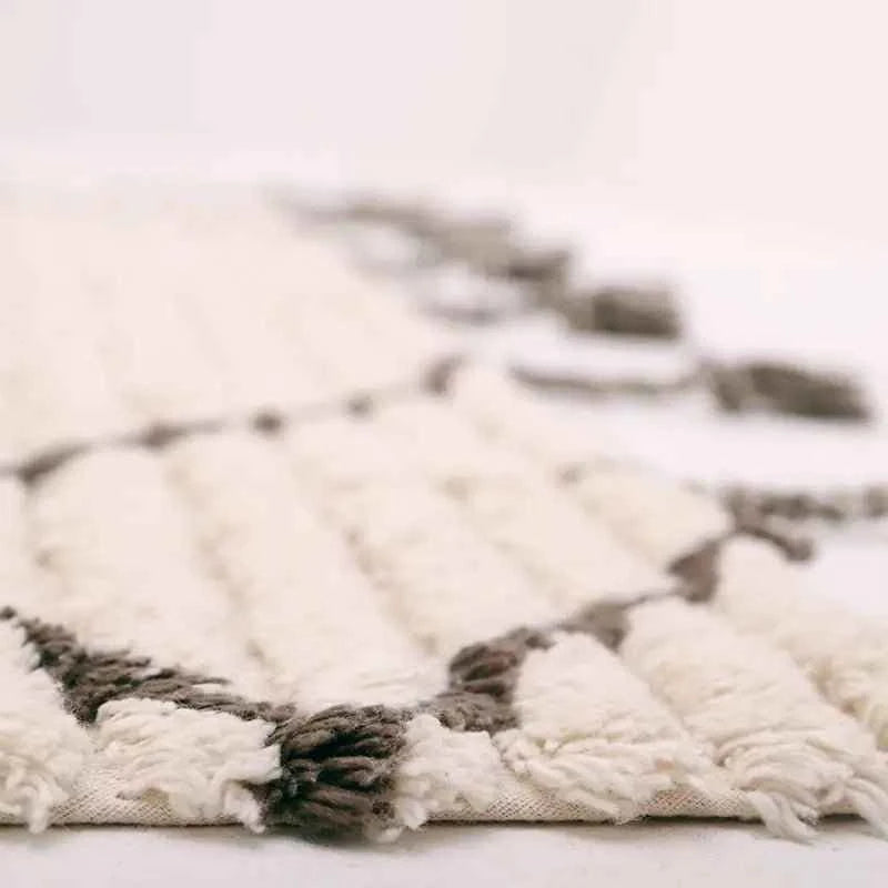 Alfombra Infantil VIKTOR CHOCOLATE - Sueños de Cigueña