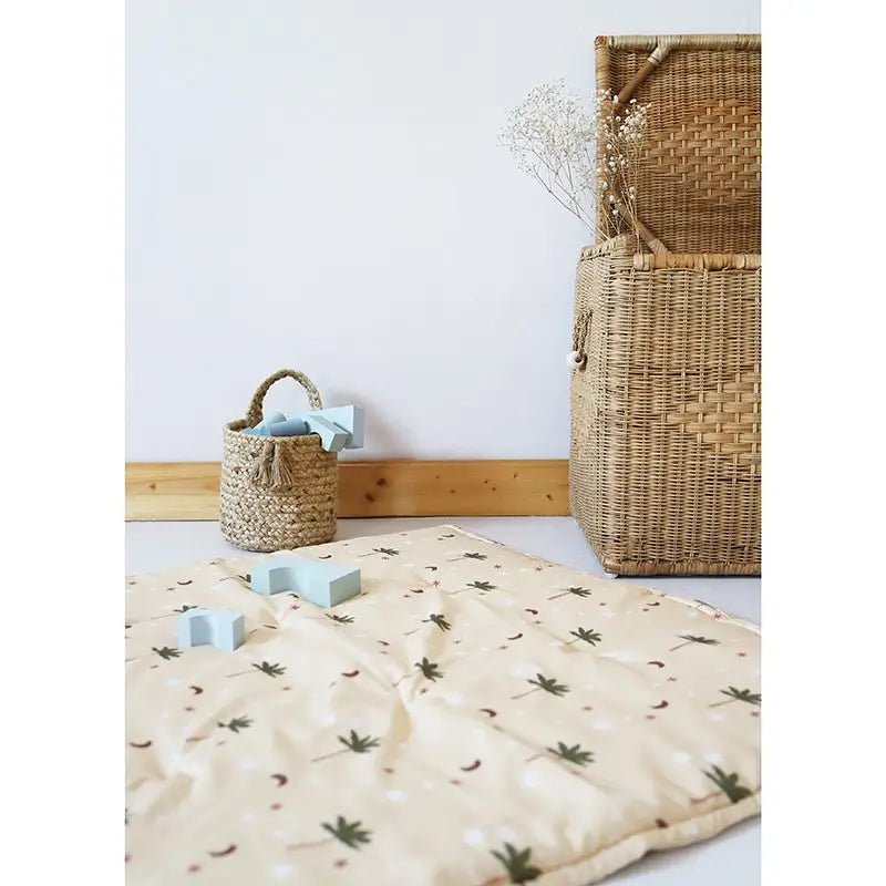 Alfombra de descanso impresa con palmeras JAIPURY 100x100 - Sueños de Cigueña