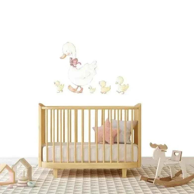 Vinilo Decorativo Infantil patitos MAMA DUCK - Sueños de Cigueña