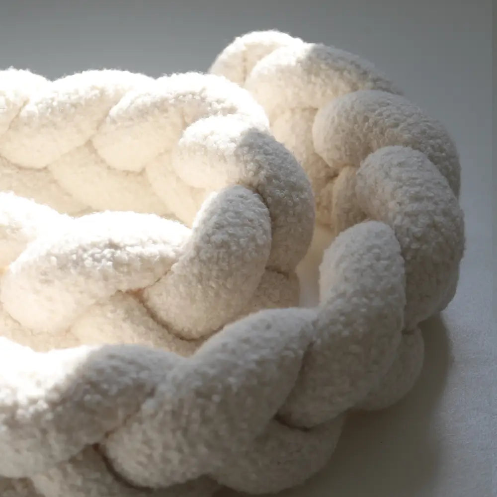 Trenza Protector de Cuna 200cm BOUCLE BLANCO Trenza Protector de Cuna 180cm TEDDY - Sueños 94,50 €