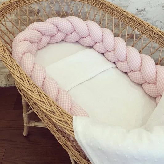 Trenza Protectora de Cuna y Cama Artesanal - Vichy Rosa
