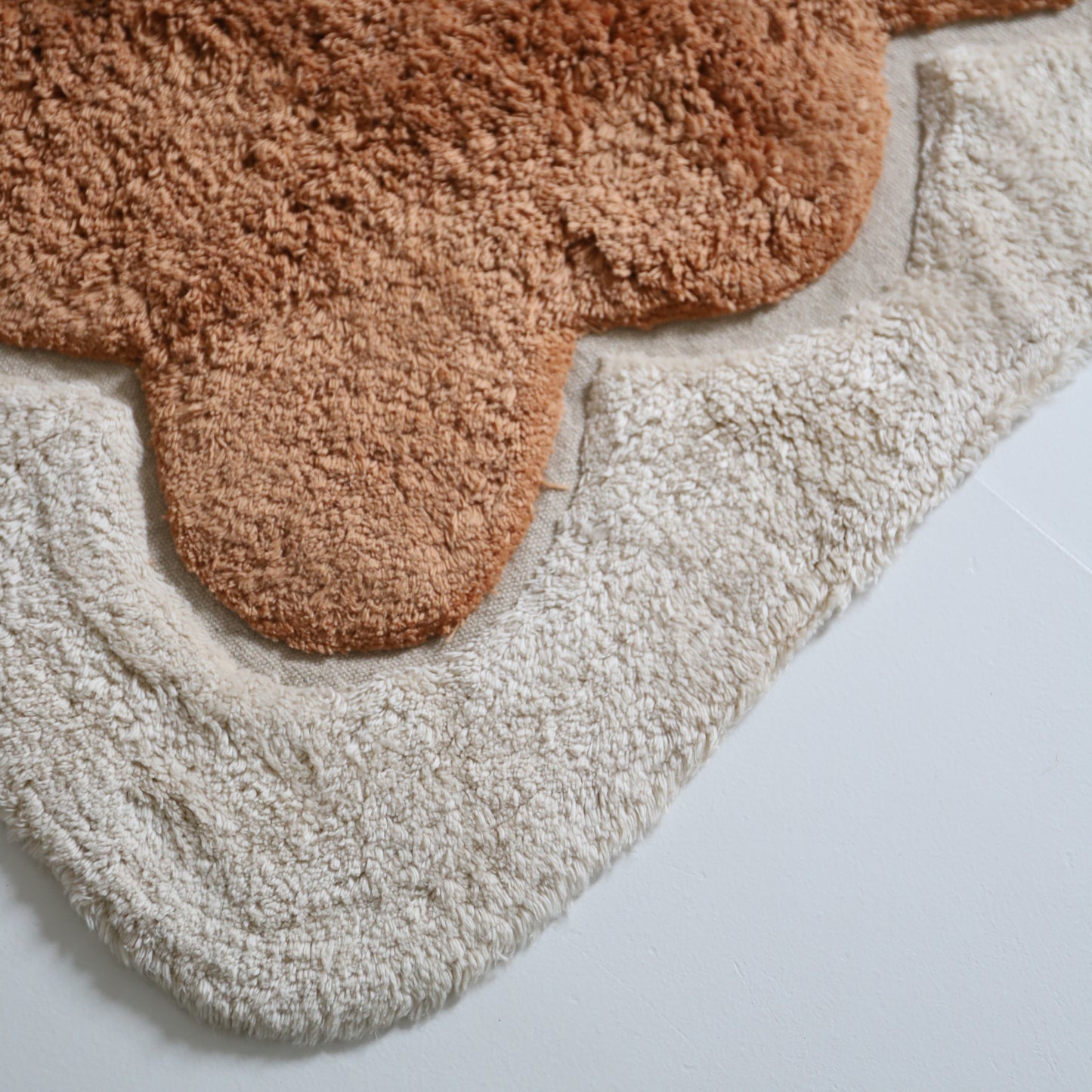Tapis chambre enfant coton washable rond finition "pétales" GABRIELLE