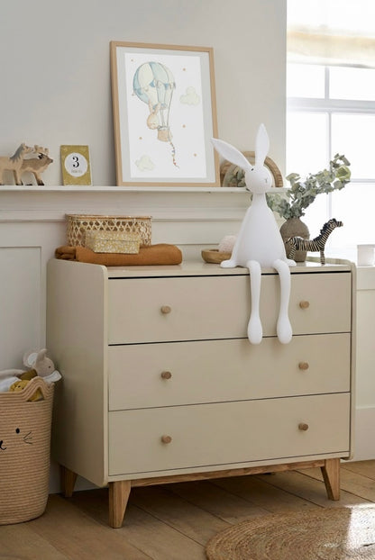 Lámpara Infantil Joseph el Conejo: La Luz Mágica para Encantar a Tu Pequeño - Sueños de Cigueña