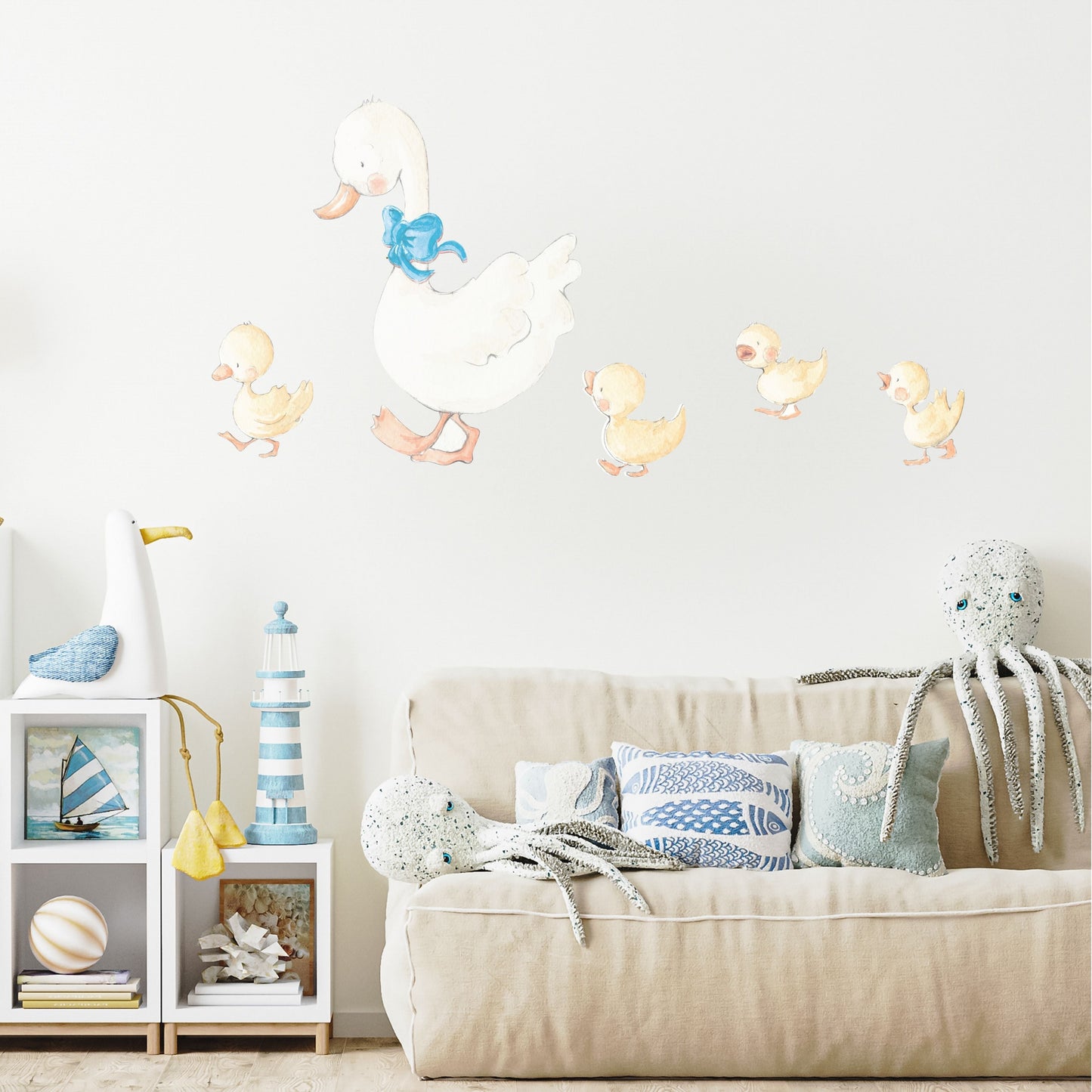 MAMA DUCK Children's Decorative Vinyl