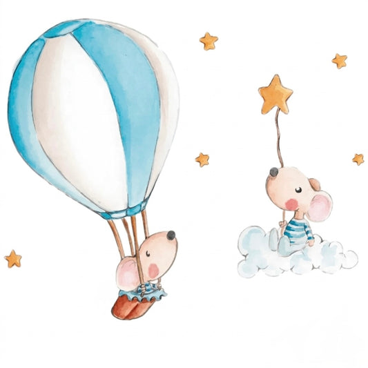 Vinilo decorativo infantil que muestra un globo aerostático y ratones con estrellas, ideal para decorar habitaciones de bebé.