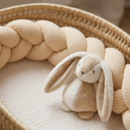 Trenza Protectora de Cuna y Cama en Algodón Muselina Beige | Chichonera Artesanal