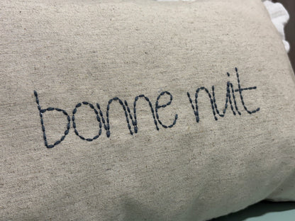 Cojín Personalizado "A Mimir" - Bordado Artesanal | Sueños de Cigüeña
