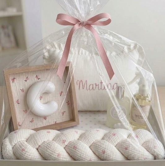 CANASTILLA REGALO BEBE · PREMIUM BORDADO ROSA