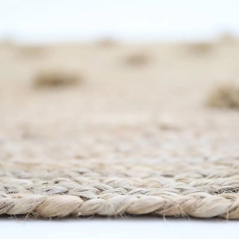 Tapis rond jute avec pompons SISKA - Sueños de Cigueña