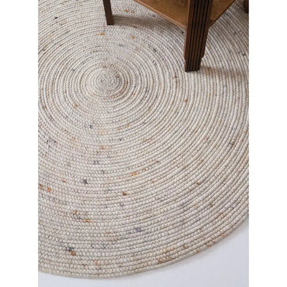 Tapis rond laine feutrée NEETHU AVOINE S - Sueños de Cigueña