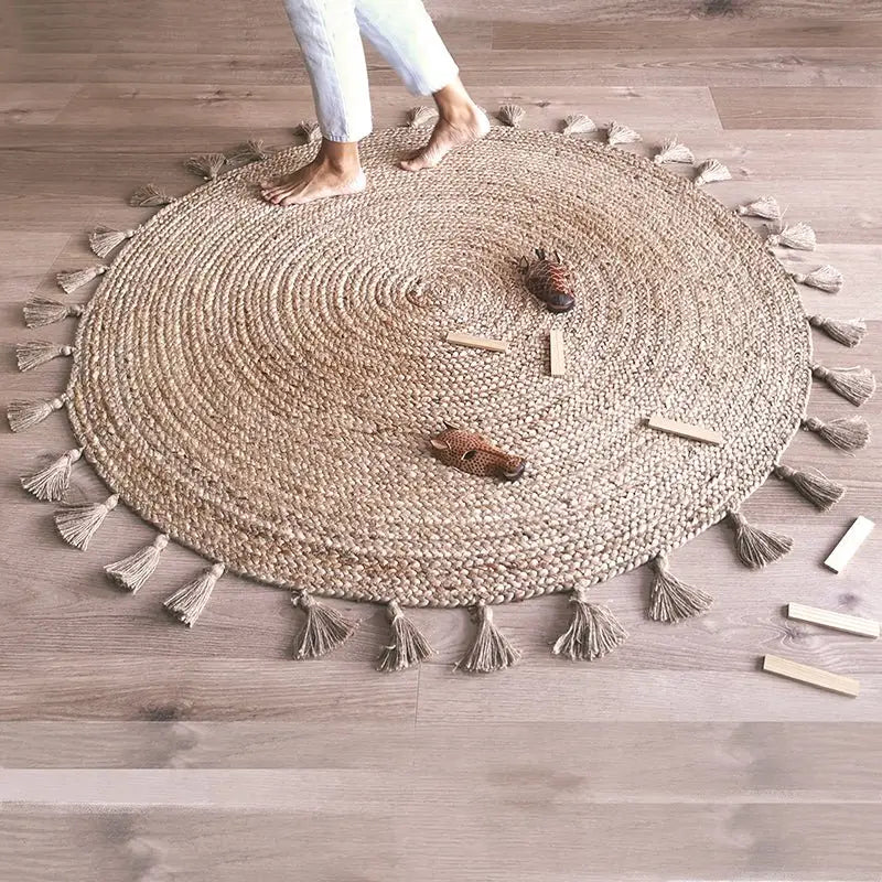 Tapis rond jute avec pompons ELSE - Sueños de Cigueña