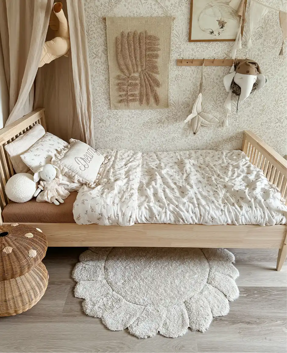 Alfombra de habitación infantil redonda algodon lavable "petalos" GABRIELLE 110cm - Sueños de Cigueña 