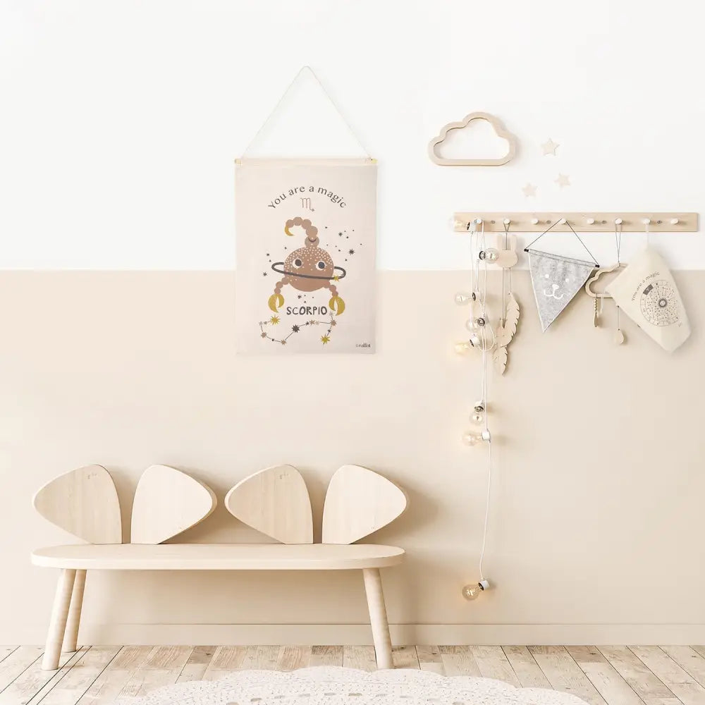 Déco murale chambre enfant zodiaque signe scorpion LITTLE SCORPIO - Sueños de Cigueña