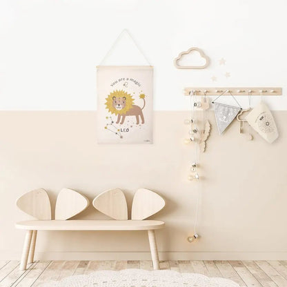 Mural habitación infantil zodíaco horóscopo LITTLE LEO - Sueños de Cigueña 