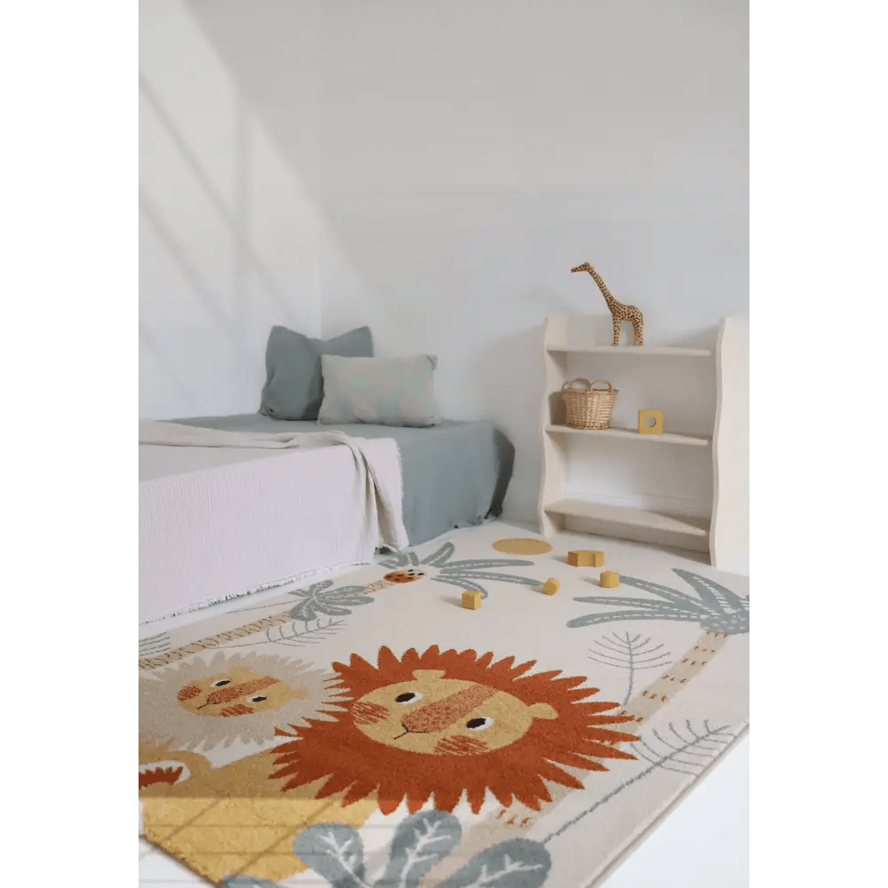 Alfombra infantil León MAMALOVE 120x170 - Sueños de Cigueña 