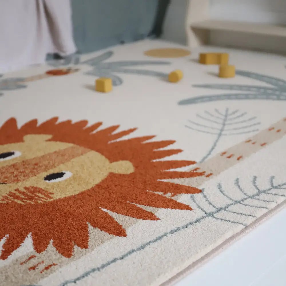 Alfombra infantil León MAMALOVE 120x170 - Sueños de Cigueña 