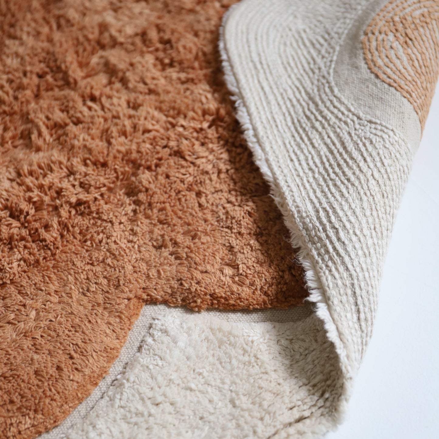 Alfombra infantil de diseño galleta Alfonsina "tostada" 100x150cm - Sueños de Cigueña