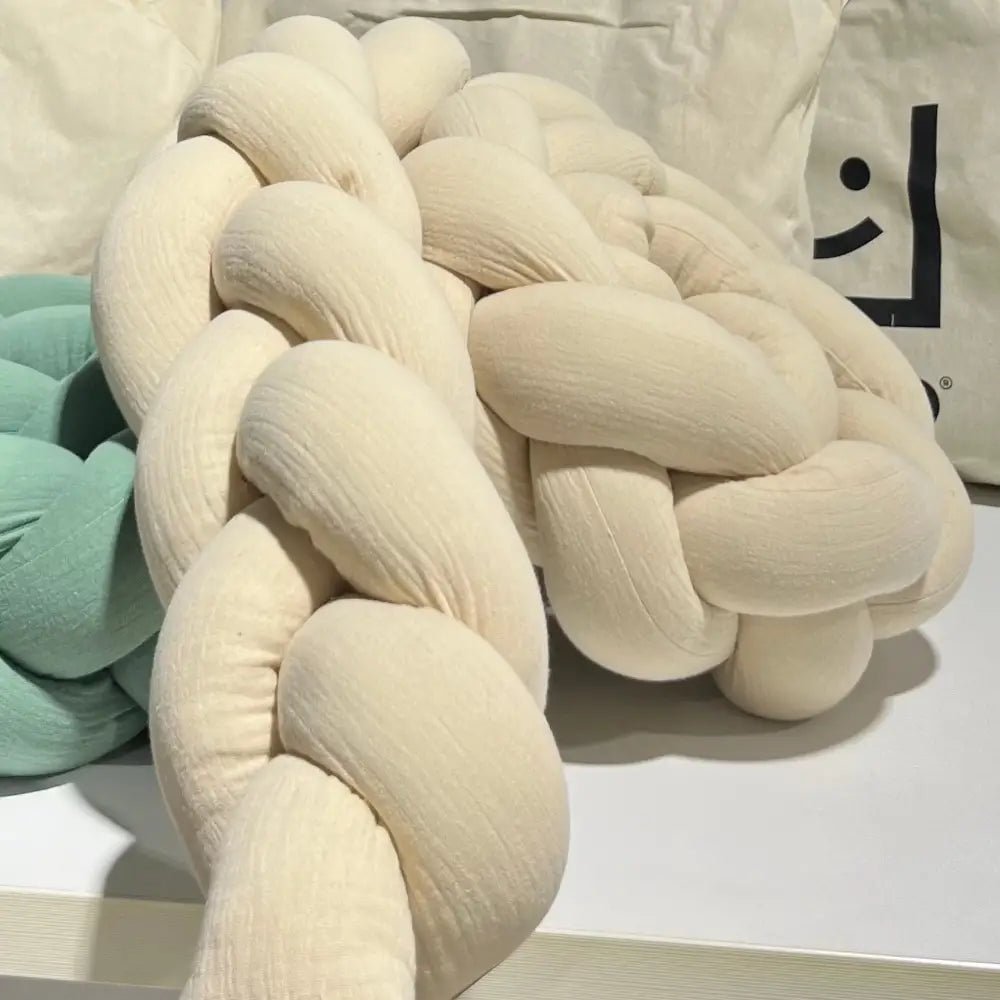 Trenza Protector de Cuna 180cm BEIGE Muselina - Sueños de Cigueña