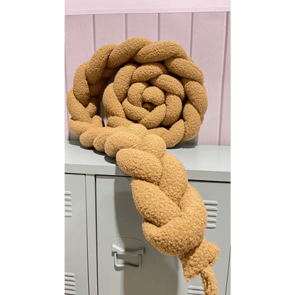 Trenza Protector de Cuna 200cm BOUCLE TOFFEE - Sueños de Cigueña 