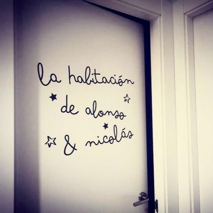 Vinilo Personalizado "La habitación de..." - Sueños de Cigueña 