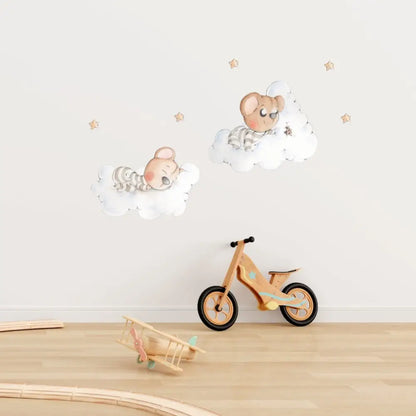 Vinilo Decorativo Infantil SOÑANDO ENTRE NUBES - Sueños de Cigueña